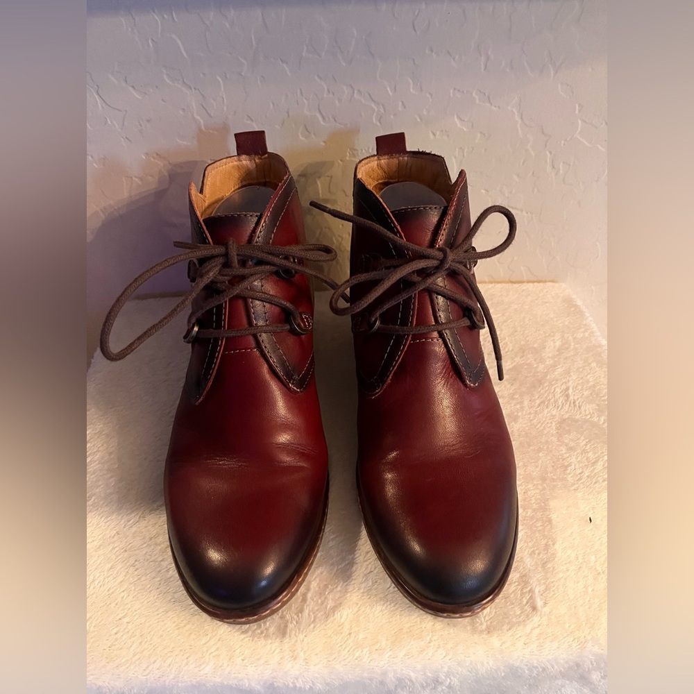 Pikolinos Zaragoza lace up Leather bootie Size EU 40 US 9 maroon/burgandy